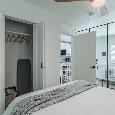 Luxury Tiny Home 2 Miles From Downtown Орландо Экстерьер фото
