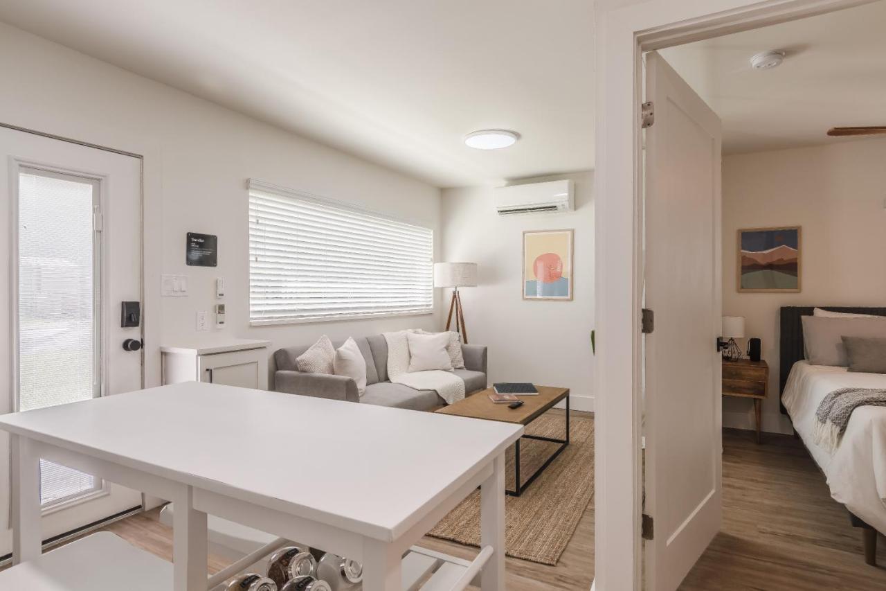Luxury Tiny Home 2 Miles From Downtown Орландо Экстерьер фото